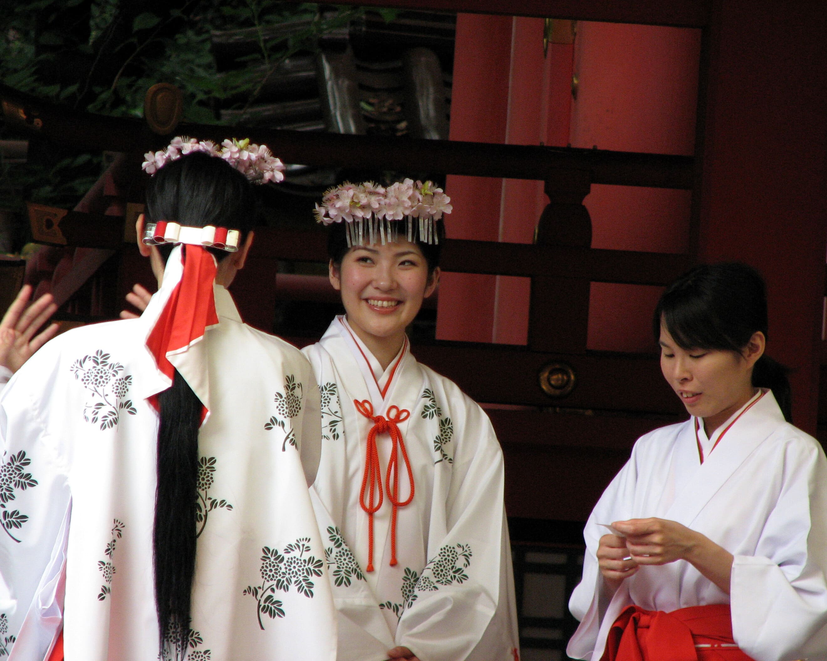 Kagura: Danzas sagradas en los festivales sintoístas de Japón