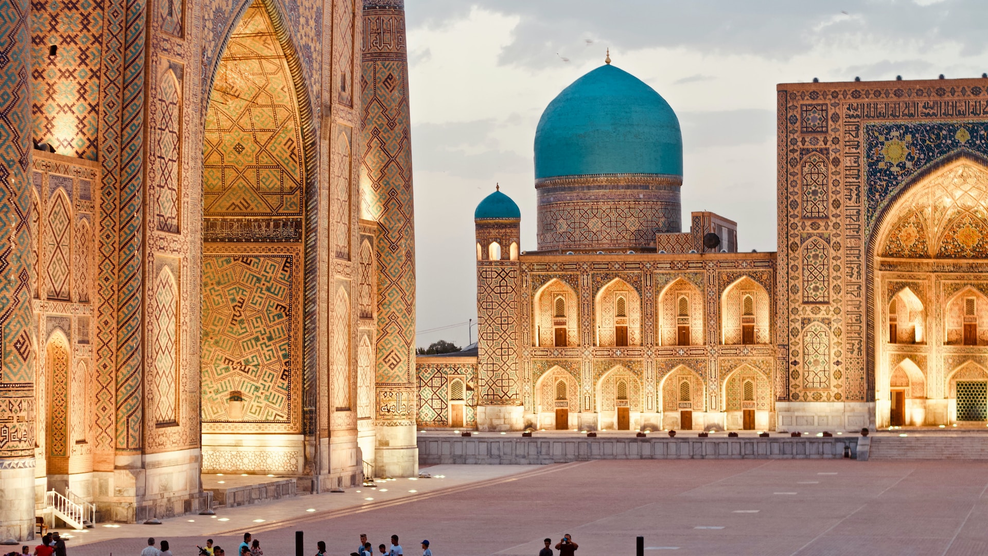 Uzbekistán , un viaje por la ruta de la seda